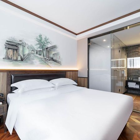 Nost Algia Hotel Near Beijing Panjiayuan Antique Market- Beijing Happy Valley, Cbd, China Zun And Sanlitun, Tian'Anmen Square, Free Ice Cream, Mineral Water, Coffee, Snacks And Laundry Service, Free Gymnastic, English Communication Well Eksteriør billede