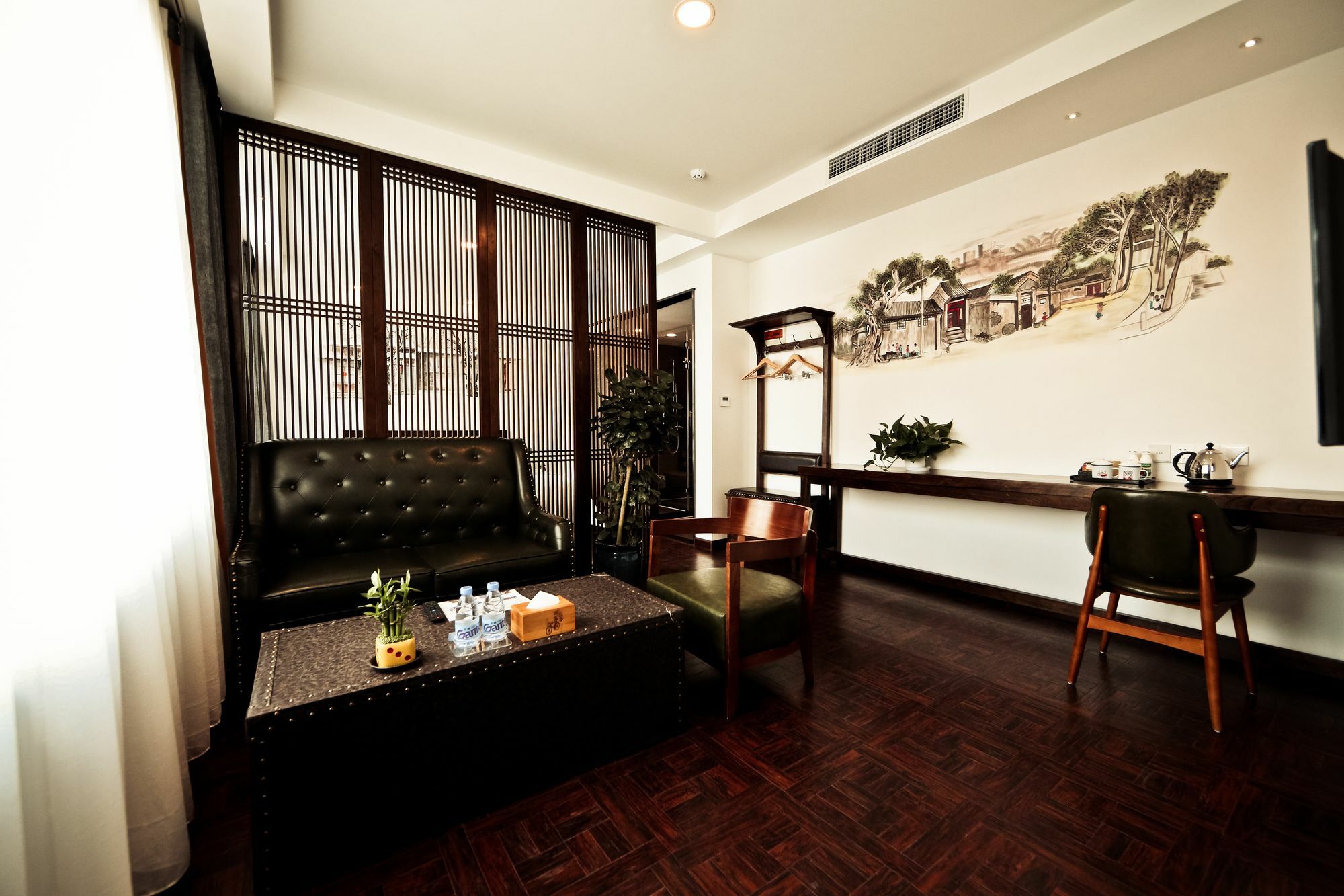 Nost Algia Hotel Near Beijing Panjiayuan Antique Market- Beijing Happy Valley, Cbd, China Zun And Sanlitun, Tian'Anmen Square, Free Ice Cream, Mineral Water, Coffee, Snacks And Laundry Service, Free Gymnastic, English Communication Well Eksteriør billede