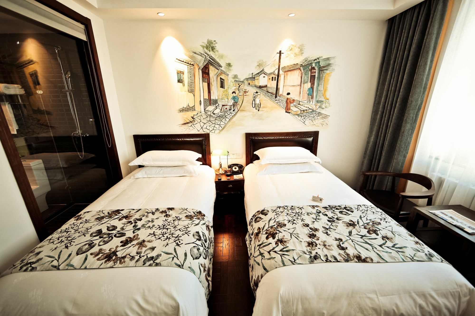 Nost Algia Hotel Near Beijing Panjiayuan Antique Market- Beijing Happy Valley, Cbd, China Zun And Sanlitun, Tian'Anmen Square, Free Ice Cream, Mineral Water, Coffee, Snacks And Laundry Service, Free Gymnastic, English Communication Well Eksteriør billede