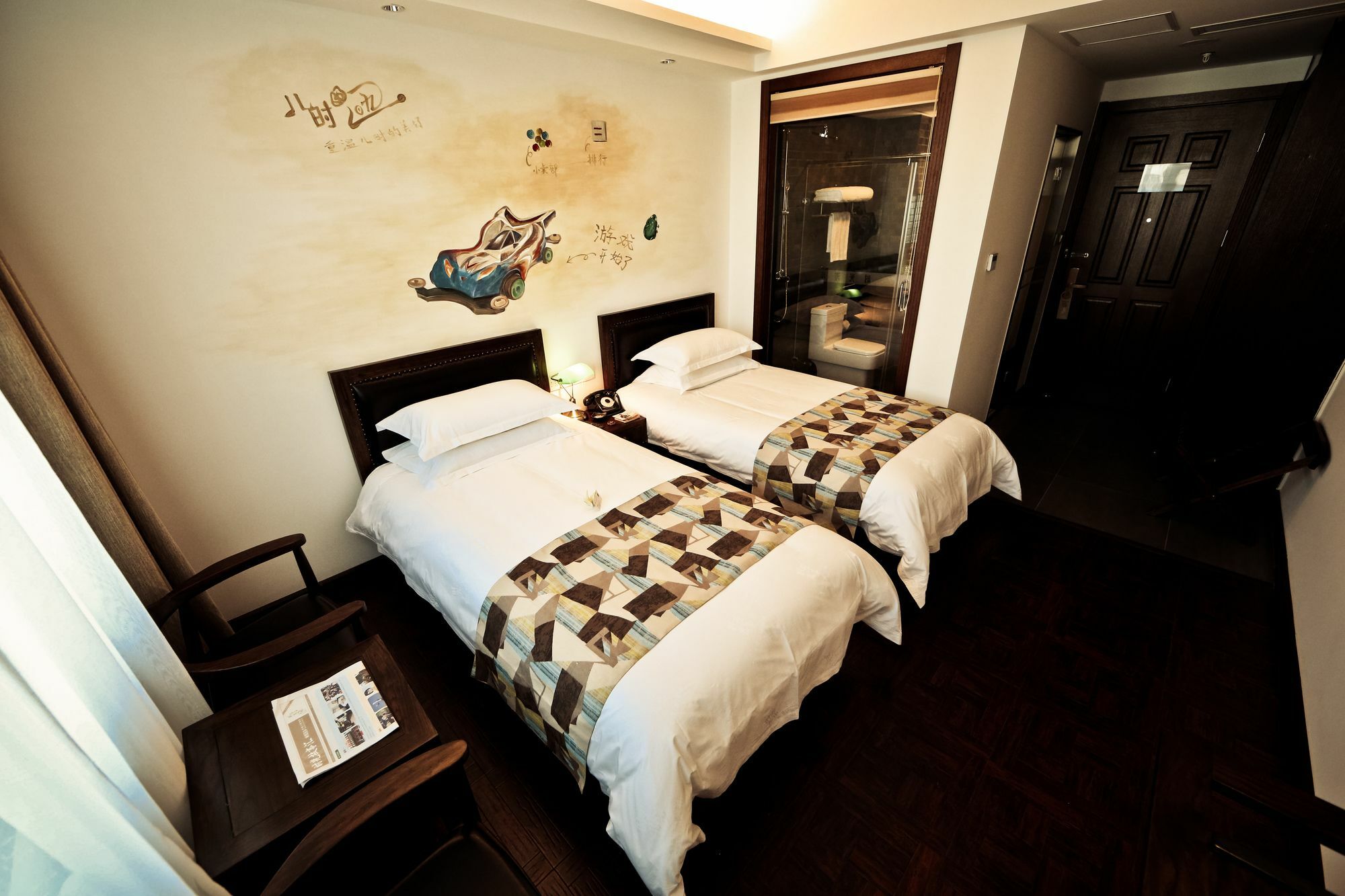 Nost Algia Hotel Near Beijing Panjiayuan Antique Market- Beijing Happy Valley, Cbd, China Zun And Sanlitun, Tian'Anmen Square, Free Ice Cream, Mineral Water, Coffee, Snacks And Laundry Service, Free Gymnastic, English Communication Well Eksteriør billede